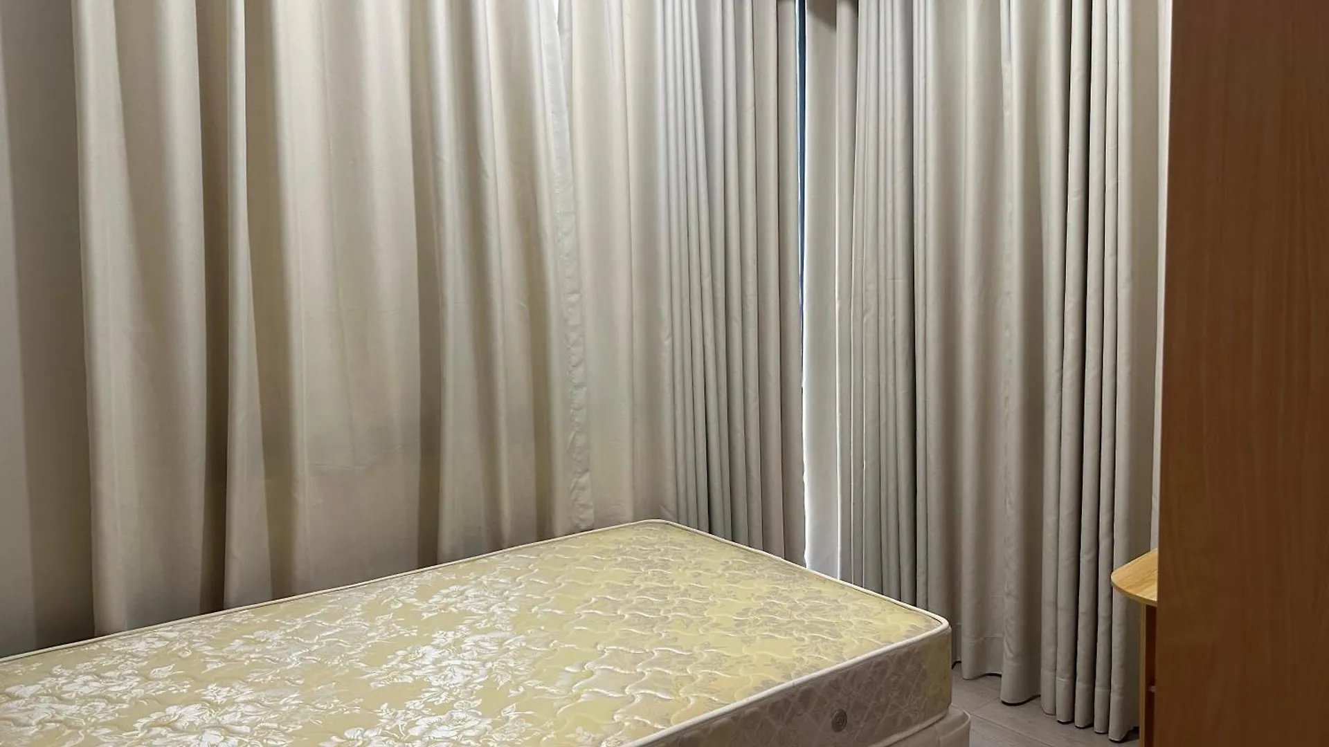 Family Home In The Florence Mckinley Hill Taguig 0*,  Philippines
